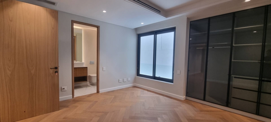 4 Bedroom Property for Sale in Camps Bay Western Cape